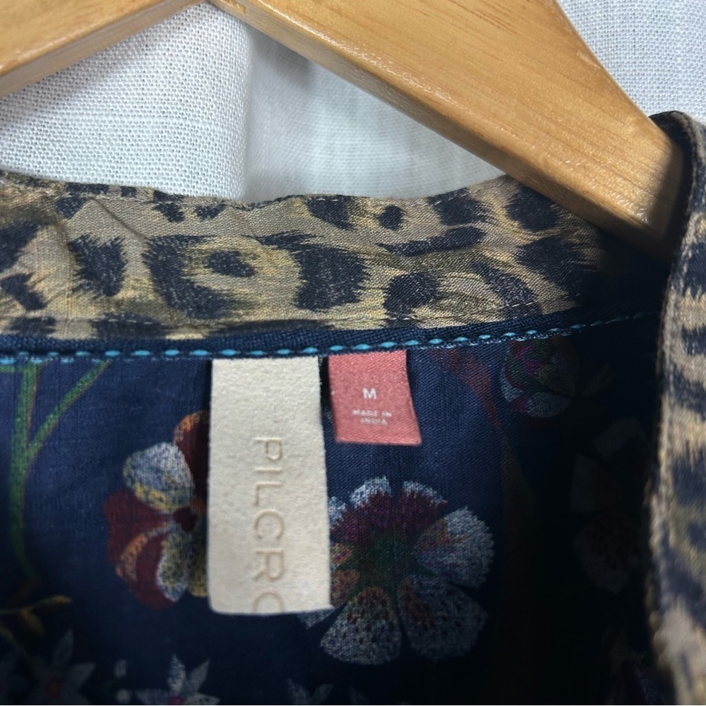 Anthropologie Pilcro Ladder Lace Floral Tunic Blouse Blue Motif size M - Picture 6 of 16